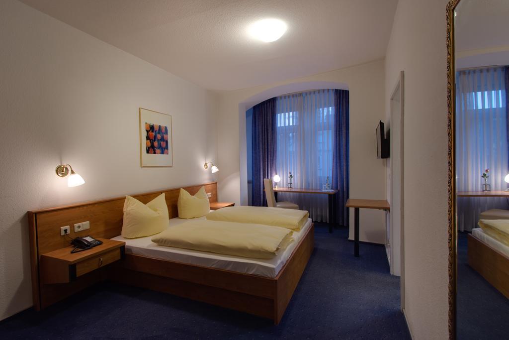 Gasthof Baren Hotel Ochsenfurt Bilik gambar